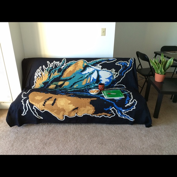 Tops - Bob barley tapestry. Bed spread