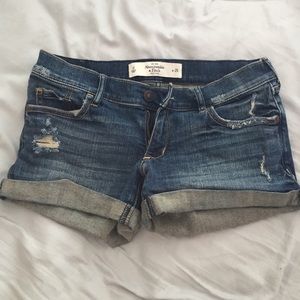 Abercrombie & Fitch distressed shorts