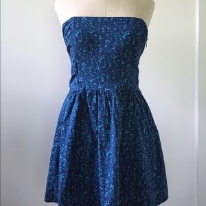 Cute, flower pattern strapless dress