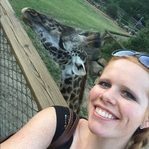 Meet your Posher, Melissa