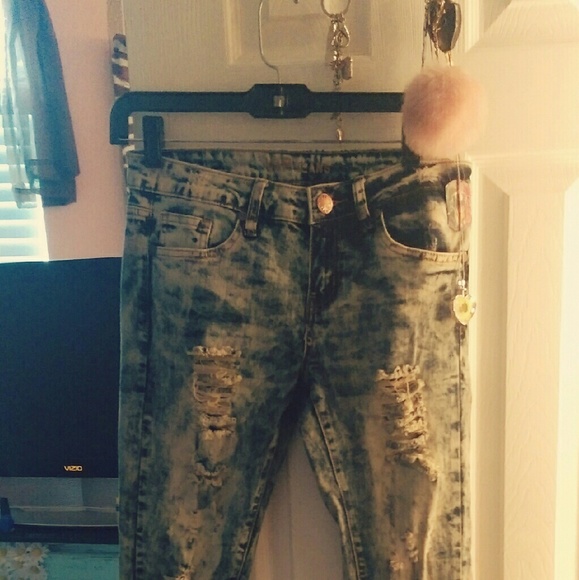 VIP Ripped Jeans - Picture 2 of 4