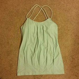 Size 8 Lulu flow & go tank in light turquoise