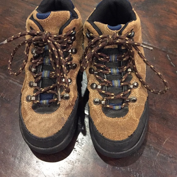 Bass pro hiking boots