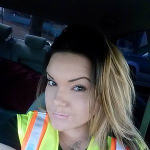 Meet your Posher, Desiree