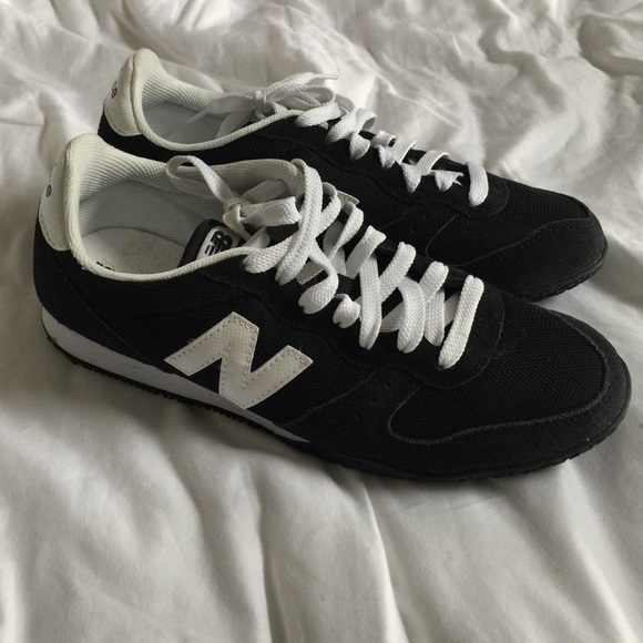 NEVER WORN New Balance Sneakers