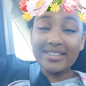 Meet your Posher, Maya