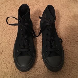 Black high top converse size 7