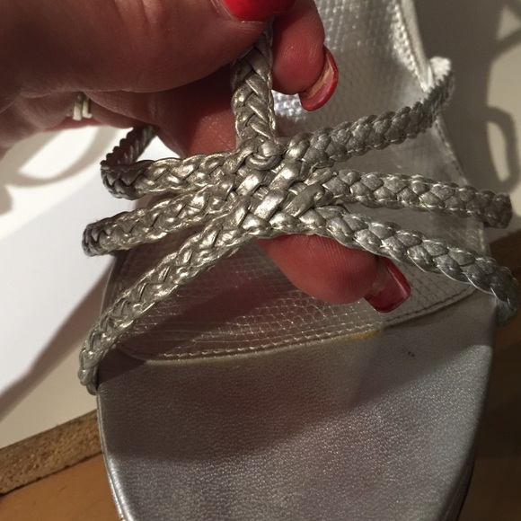 Shoes - Picture 4 of 4