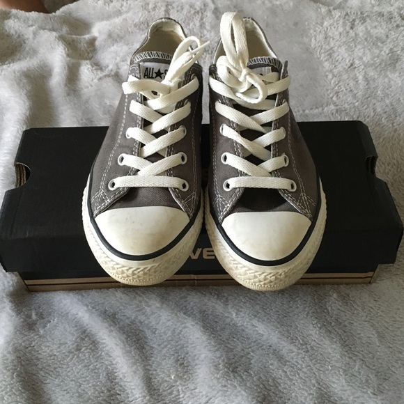 Converse low tops - Picture 2 of 2