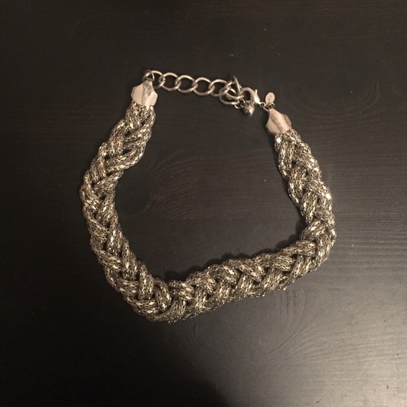 Express necklace