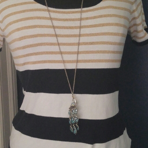 ❤️Crystal Swan Necklace❤️ - Picture 3 of 3