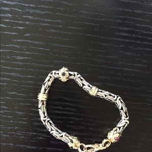 Bracelet