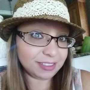 Meet your Posher, Marlen