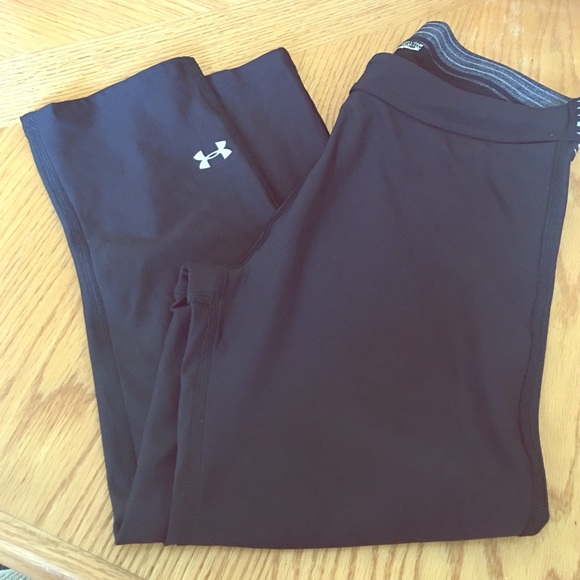Under armour crop leggings