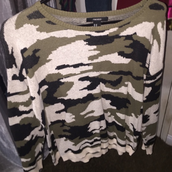 Camo Print Crew Neck Sweater