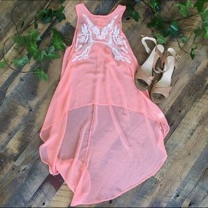 Embroidered high low tank