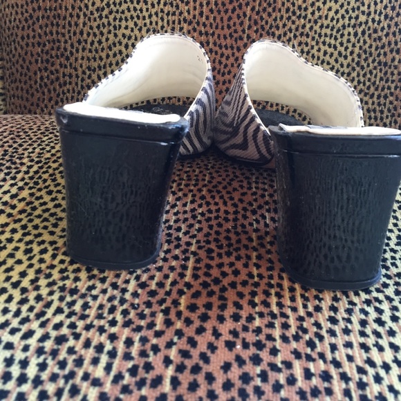 Animal Print Shoes - Picture 3 of 4
