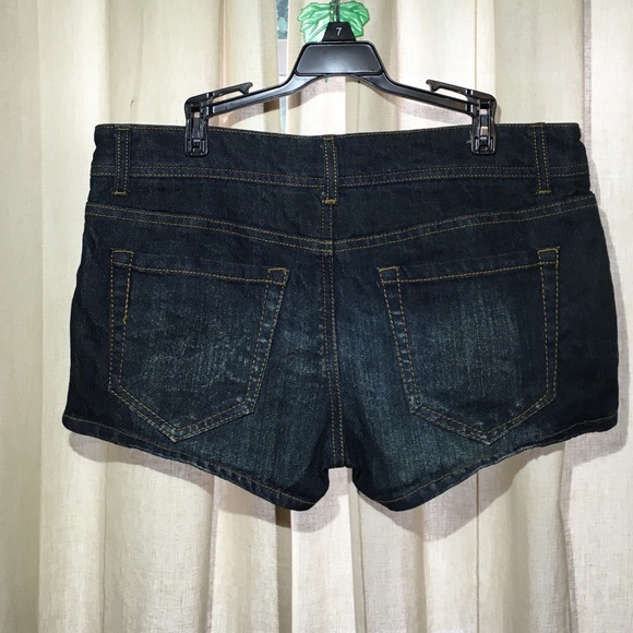 Juniors sz 9 denim shorts - Picture 2 of 2