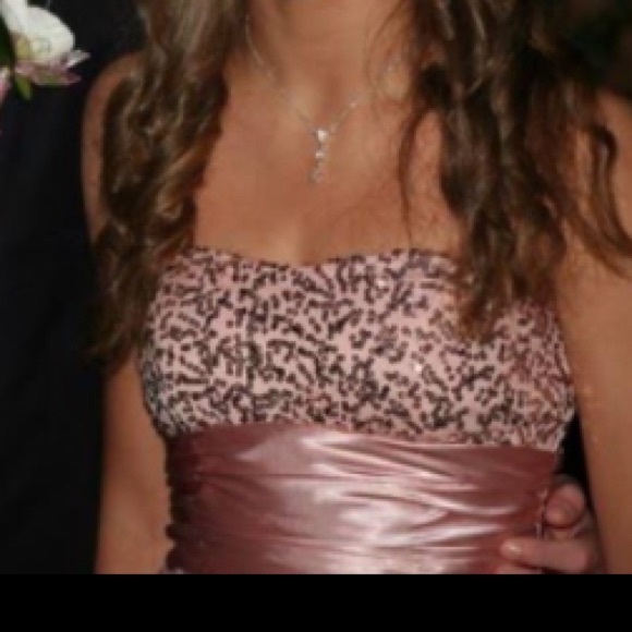 High-low homecoming dress - Picture 2 of 4