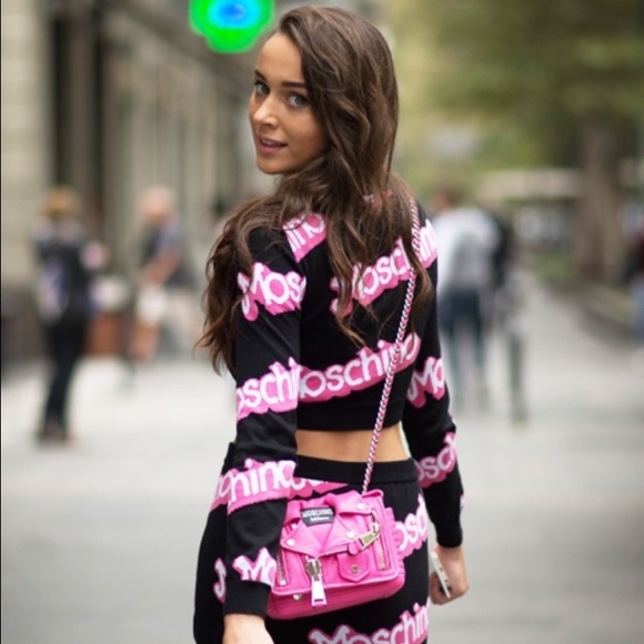 real✨ Moschino Barbie sweater