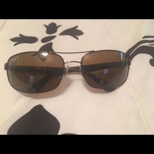 Ray Ban Classic Tortoise she'll sunglasses