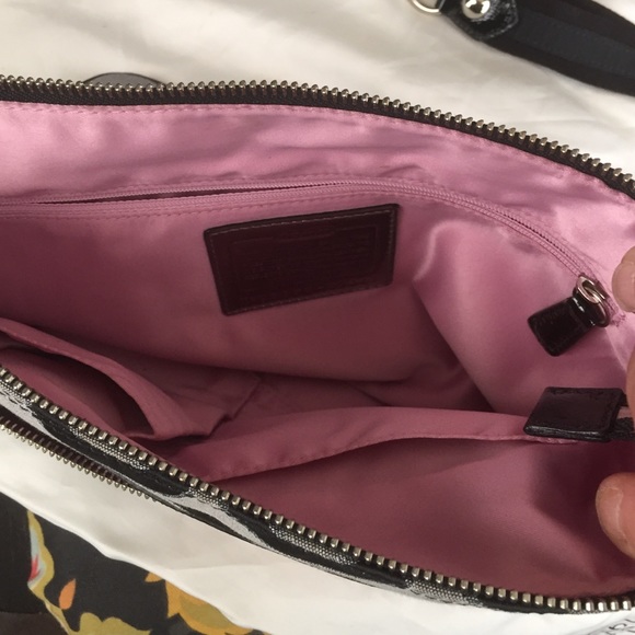 Authentic black/silver coach with dust bag & strap - Picture 2 of 2