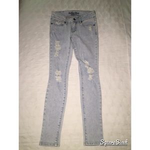 Ripped Bullhead Black jeans