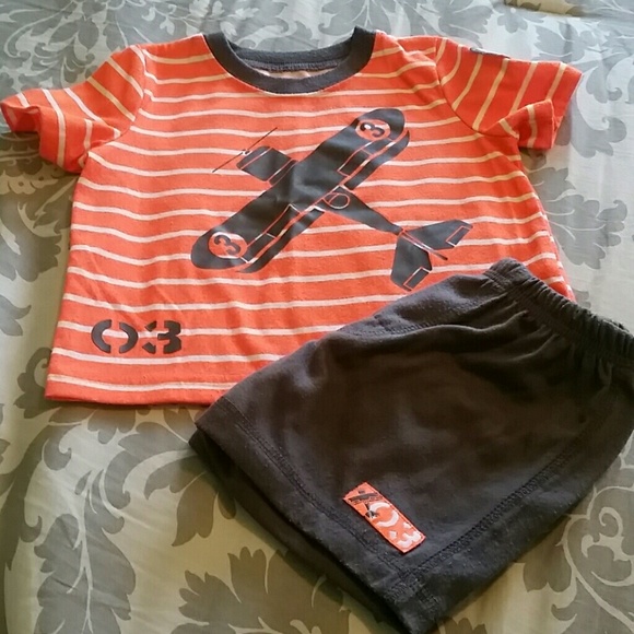 Bundle of PJ'S - Picture 2 of 3