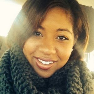 Meet your Posher, Alexis