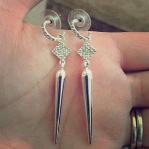 💝Stella and Dot Bianca Earrings💝