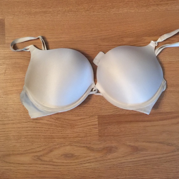 Victoria's Secret Bombshell Bra 34D