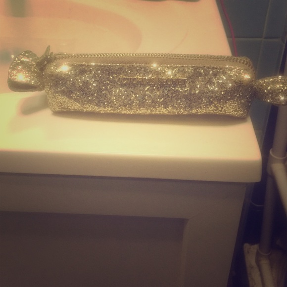 Zip -up carrying case from Victoria's Secret .