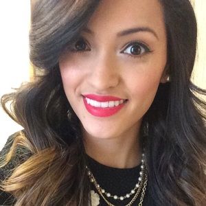 Meet your Posher, Stephanie