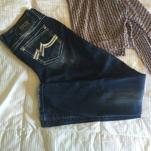 Miss Me Denim skinny jeans.