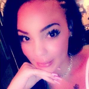 Meet your Posher, Vanessa