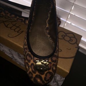 Hello Kitty Laurel Leopard flats