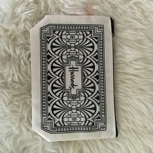 Little Harrods pouch