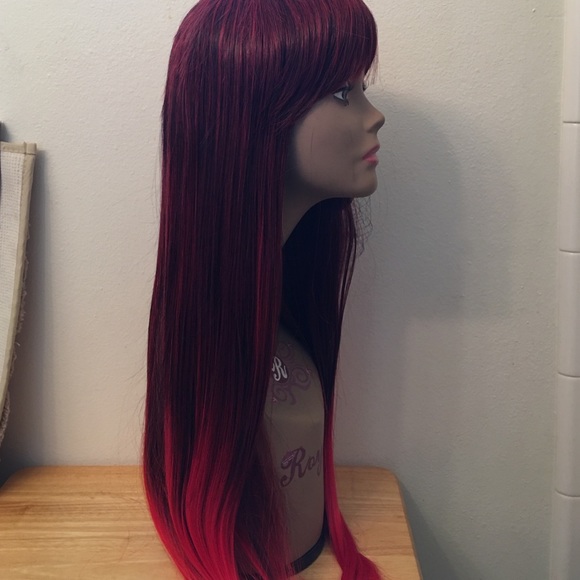 Wig - Picture 3 of 4