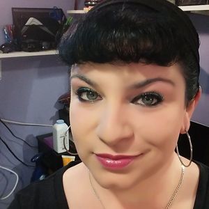 Meet your Posher, Joleen