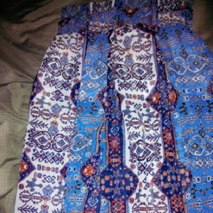 Designed loose pants