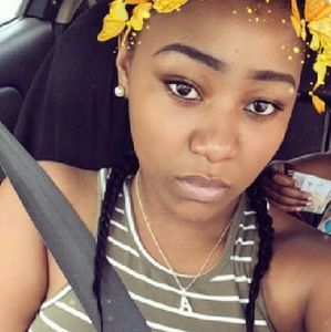 Meet your Posher, Tezia