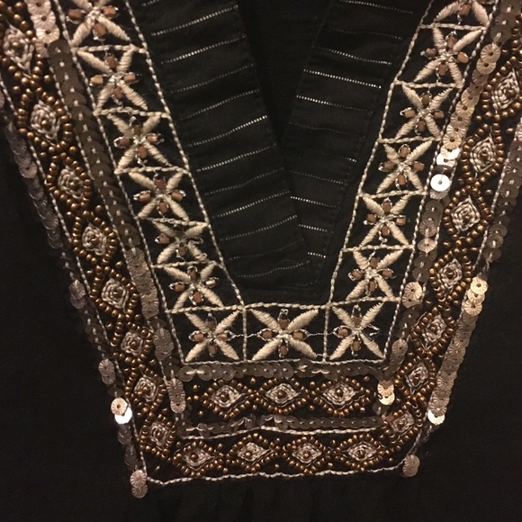 Black short sleeve top - Picture 3 of 3