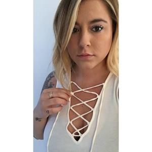 Meet your Posher, Nicole