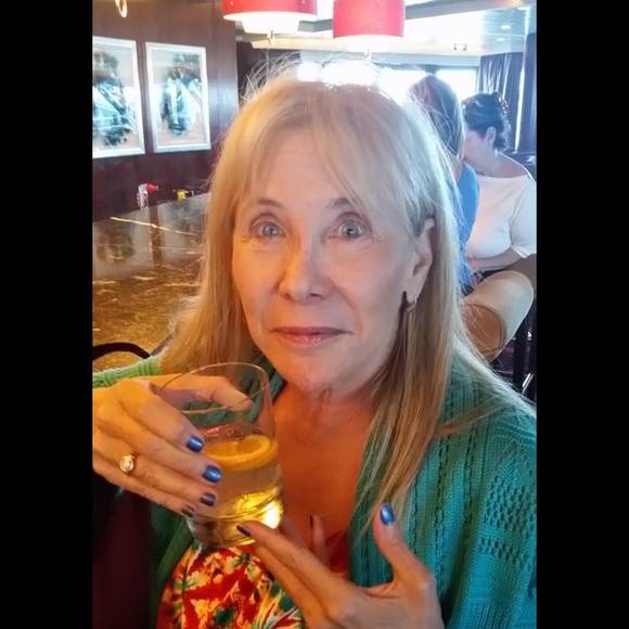 Meet your Posher, Saulene