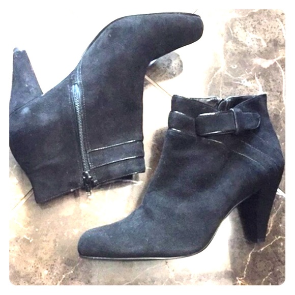 Michelle D black suede boots