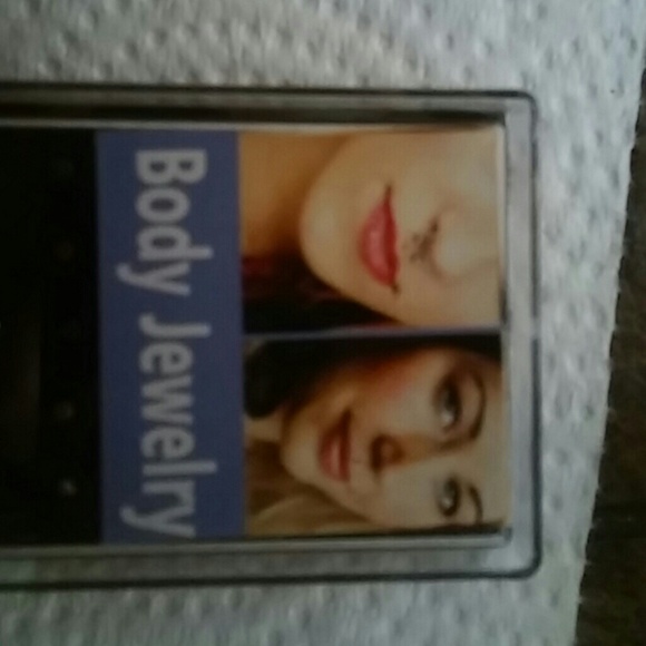 SOLD!!!Body Jewelry...38 monroe,lip,nose studs - Picture 2 of 4