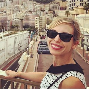 Meet your Posher, Ashley