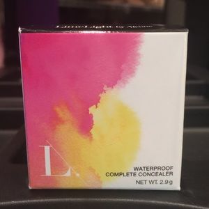 Limelight by Alcone Waterproof Complete Concealer.