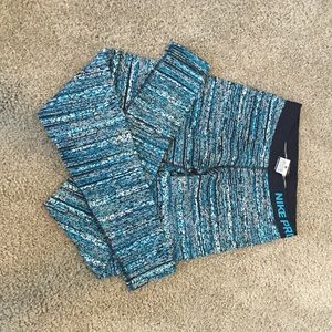 Nike Pro hyperwarm leggings