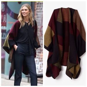 Color Block Blanket Cape